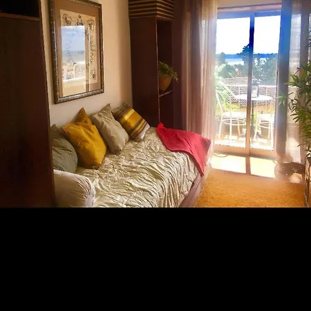 Bedroom W Stunning Ocean Views Private Wc. Top شقة Paço de Arcos